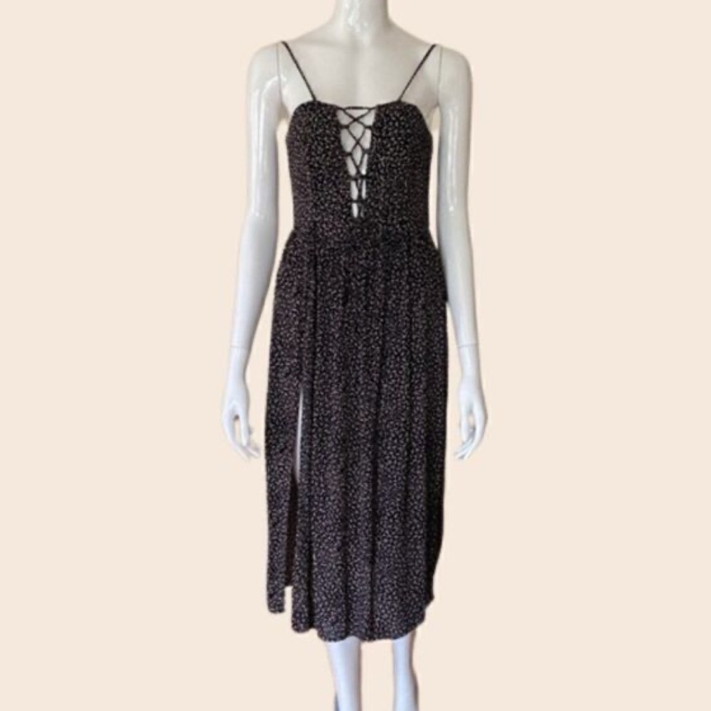 EUC Flynne Skye Black Swiss Dot Criss Cross Front Midi Dress Medium